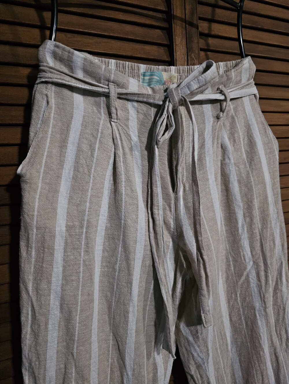 Cali 1850 Striped Drawstring Linen Cropped Pants